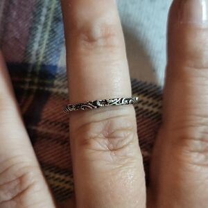 Elegant Silver Band Ring